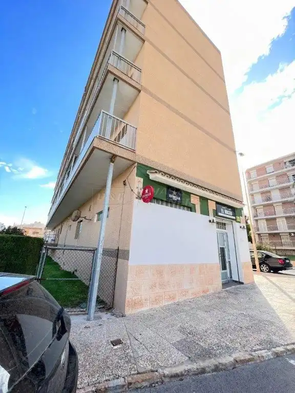 Außenansicht von Geschaftsraum zum Verkauf in Torrevieja mit Klimaanlage