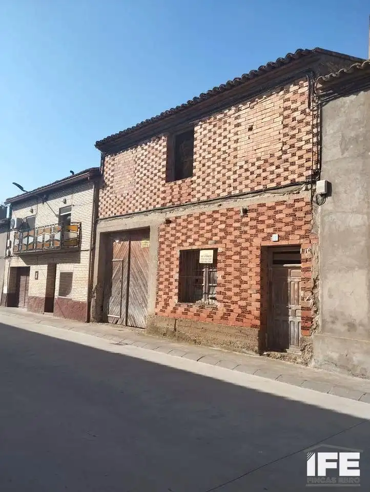 Vista exterior de Edificio en venta en Boquiñeni