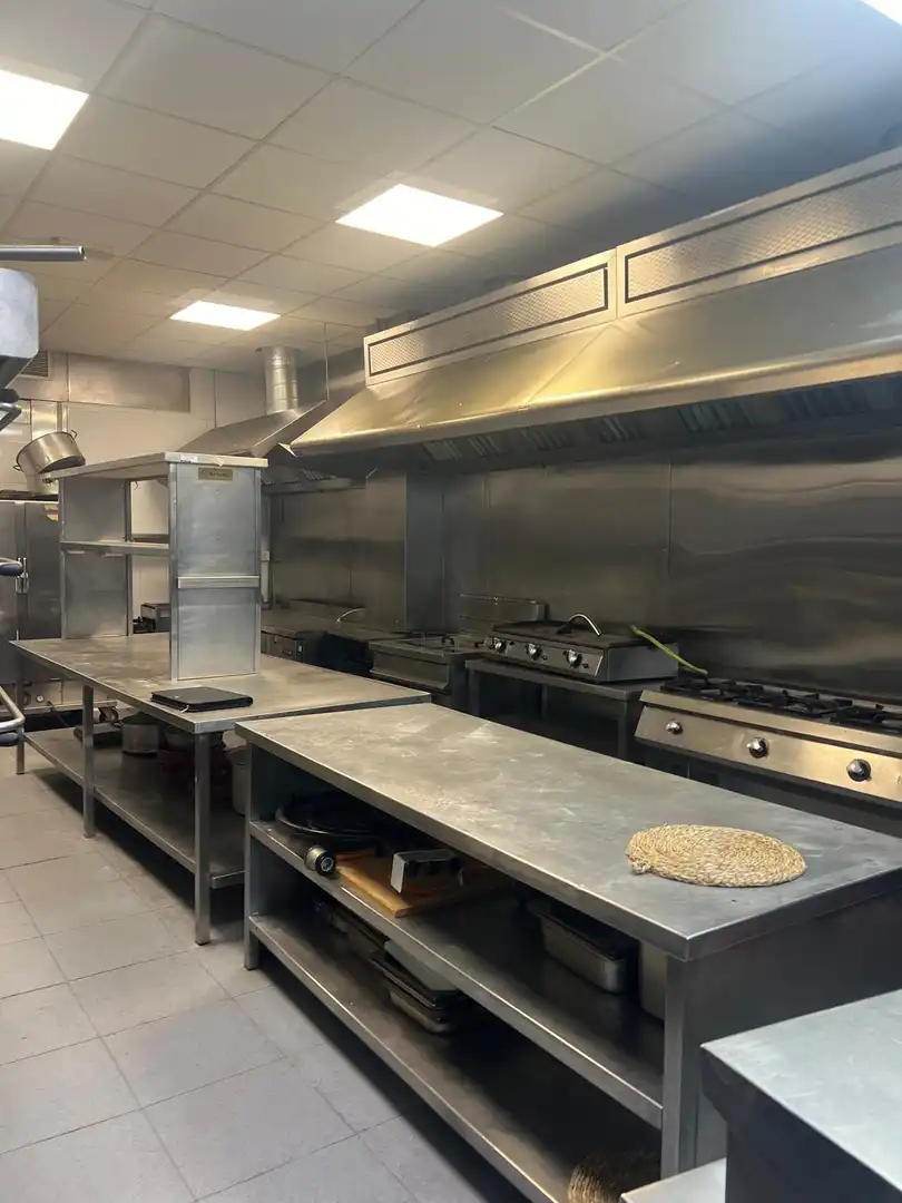 Cocina de Local en venta en Benidorm con Aire acondicionado