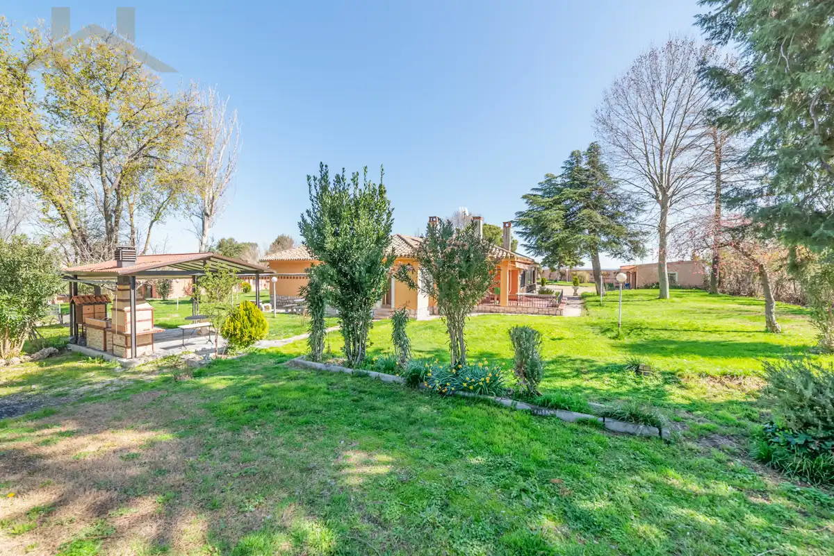 Garden of Country homes for sale in Ciempozuelos  with Private garden, Storage room and Swimming Pool