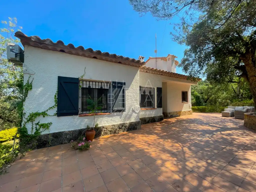 Exterior view of Houses for sale in Santa Cristina d'Aro  with Air Conditioner and Terrace