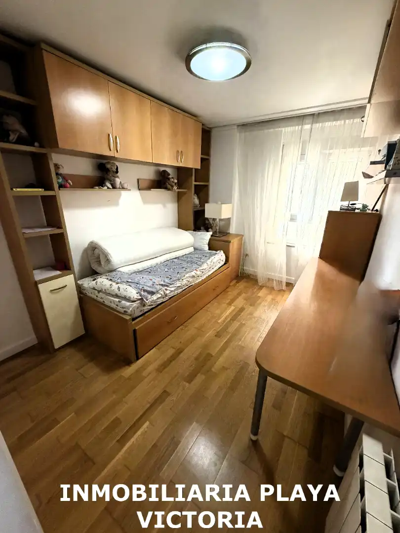 Bedroom of Flat for sale in Cádiz  with Air Conditioner, Heating and Parquet flooring