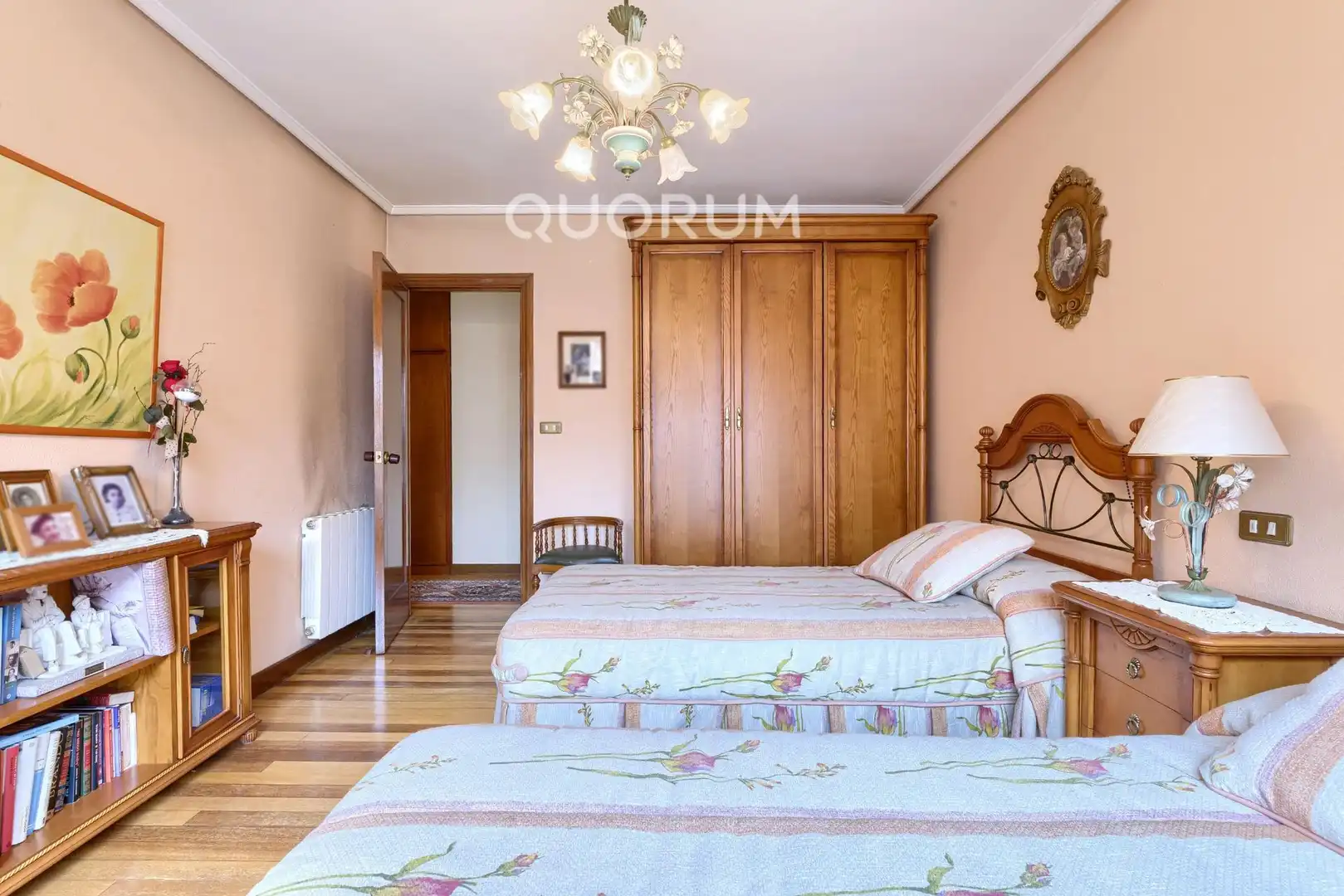 Habitación de Piso en venta en Basauri  con Calefacción, Terraza y Amueblado