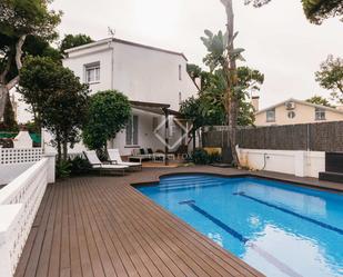 Piscina de Casa o xalet de lloguer en Castelldefels amb Terrassa, Piscina i Balcó