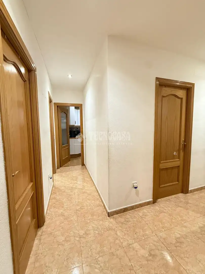 Wohnung zum Verkauf in Coslada mit Klimaanlage und Heizung