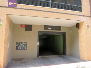 Einzelparkplatz zur Miete in Calle Alberola 16