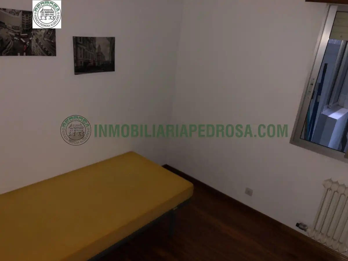 Study for rent in Calle cruz bermella (da), Zona de Plaza de Barcelos