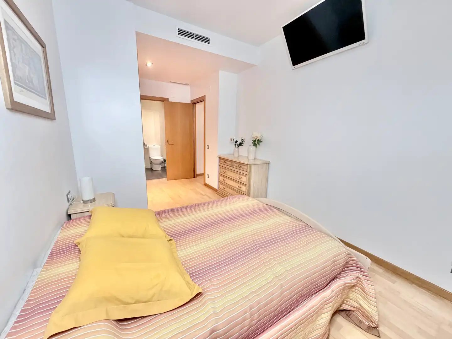 Bedroom of Ground floor for sale in Badalona  with Air Conditioner, Heating and Private garden