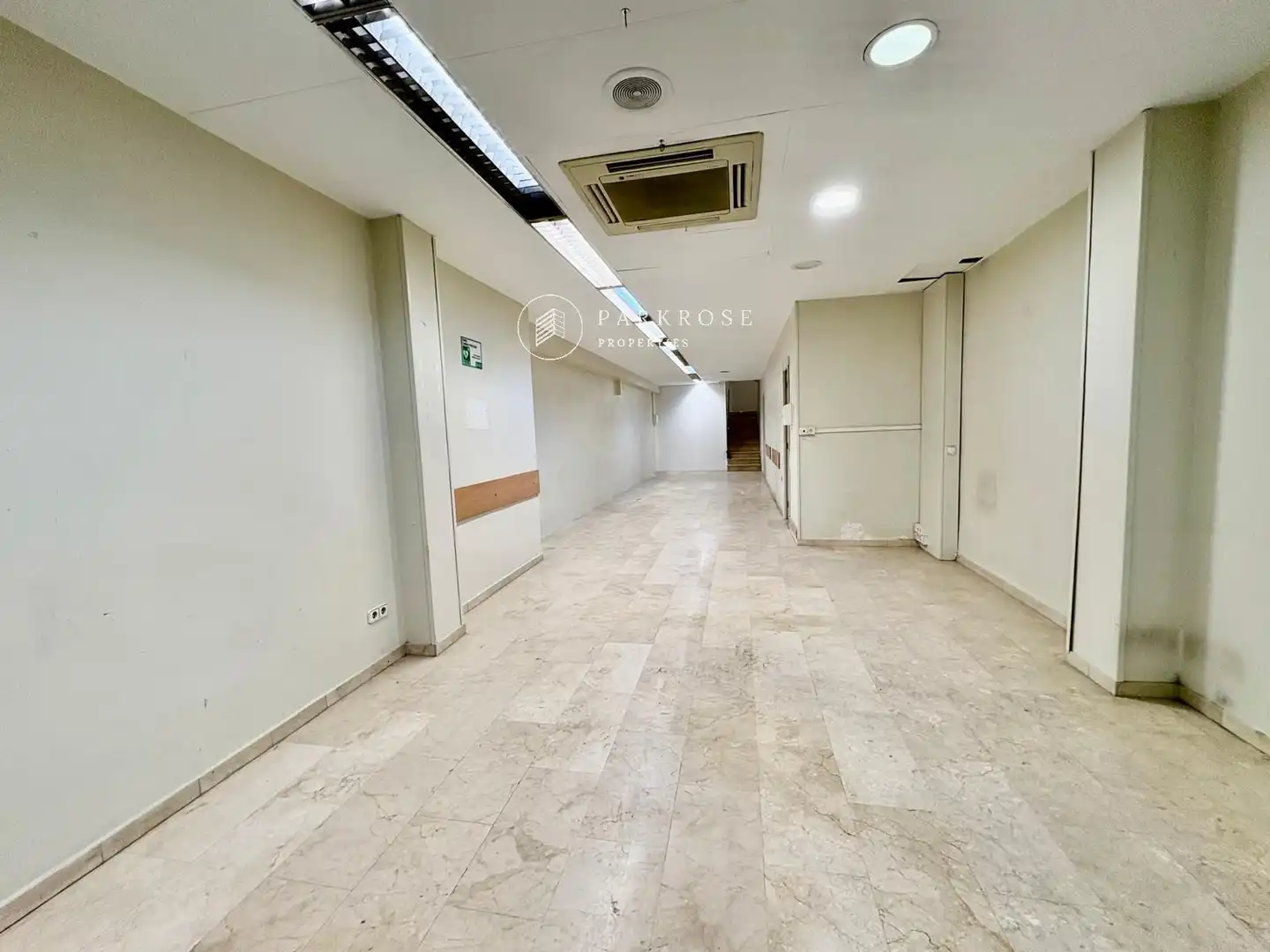 Commercial properties for rent in Barcelona  with Terrace
