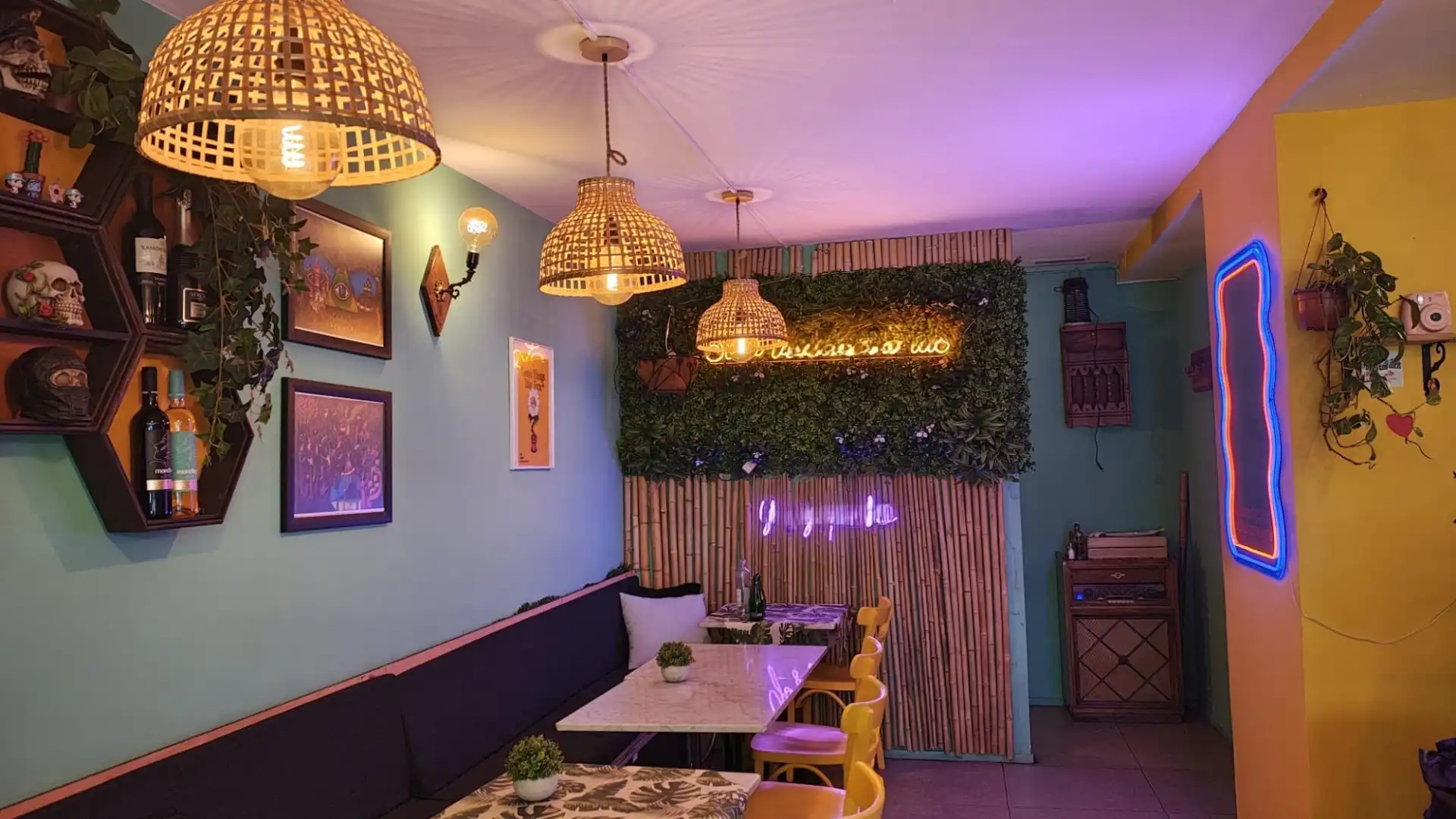 Comedor de Local en traspaso en Barcelona con Aire acondicionado, Terraza y Amueblado
