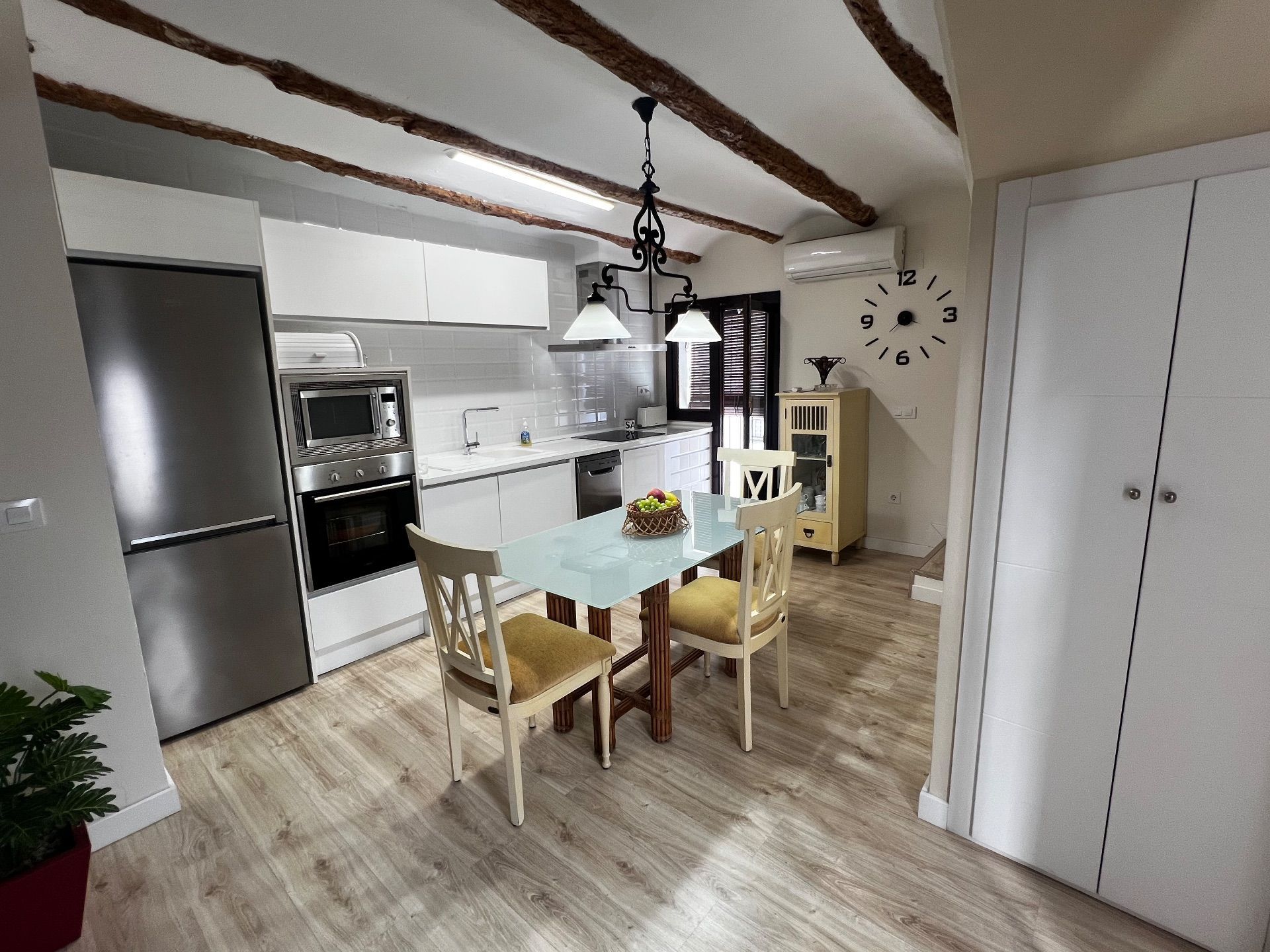 Küche von Haus oder Chalet zum verkauf in Sot de Chera mit Klimaanlage, Abstellraum und Möbliert