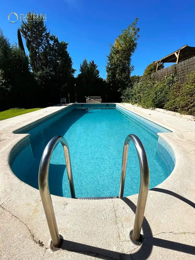 Piscina de Casa o xalet en venda en Rivas-Vaciamadrid amb Aire condicionat, Calefacció i Terrassa