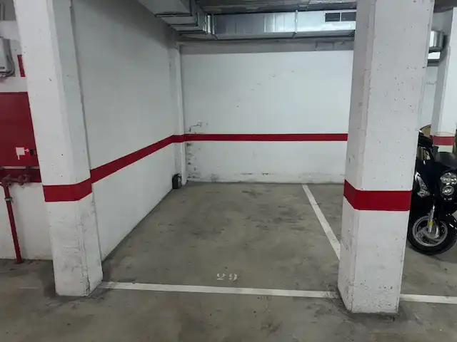Aparcament amb ascensor en venda a Carrer Bomba 1, imagen 20