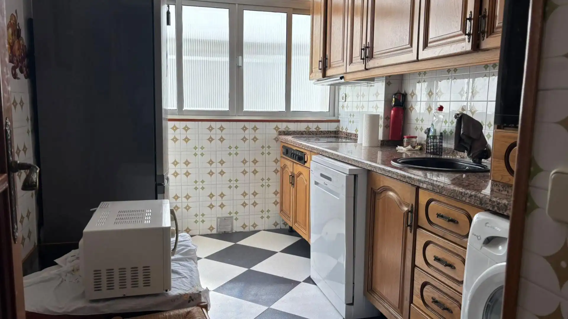 Room in Calle LOZOYA, El Plantinar – Avda. La Paz - El Juncal