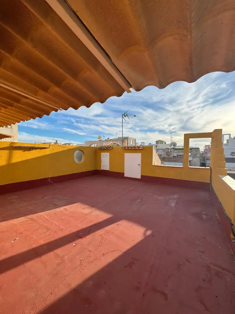 Terrassa de Casa adosada en venda en Torrevieja amb Aire condicionat, Calefacció i Terrassa