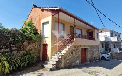 Vista exterior de Casa o xalet en venda en Barbadás amb Terrassa