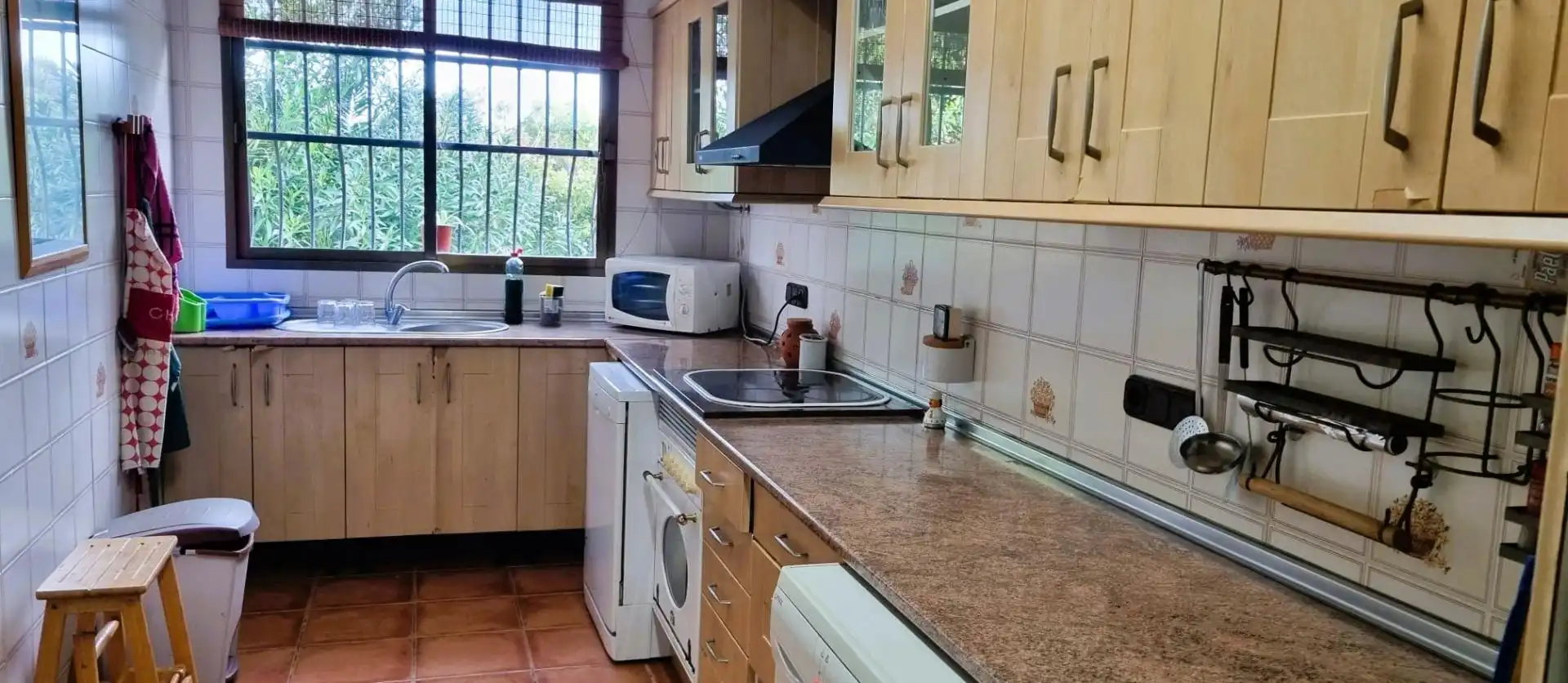 Kitchen of Houses for sale in Alzira  with Air Conditioner, Private garden and Terrace