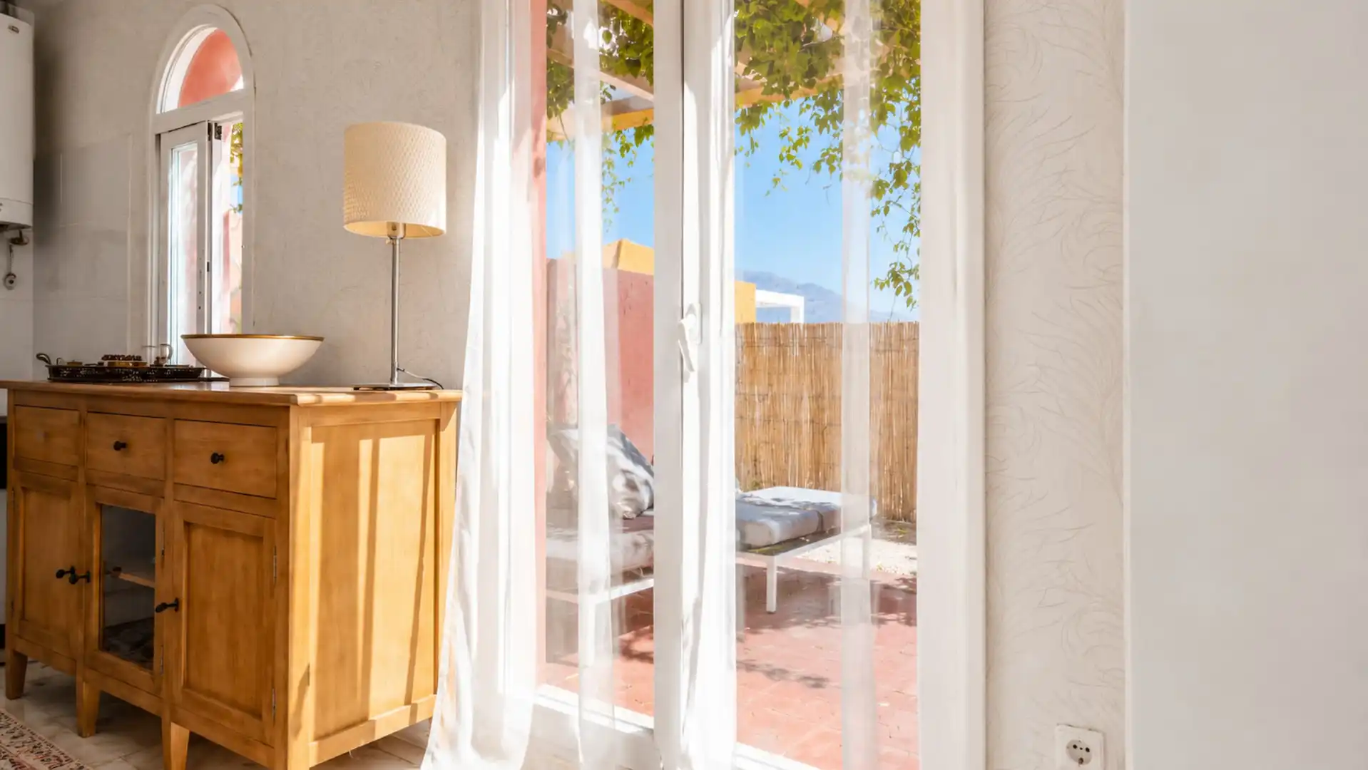 Schlafzimmer von Maisonette zum Verkauf in Manilva mit Privatgarten, Terrasse und Schwimmbad
