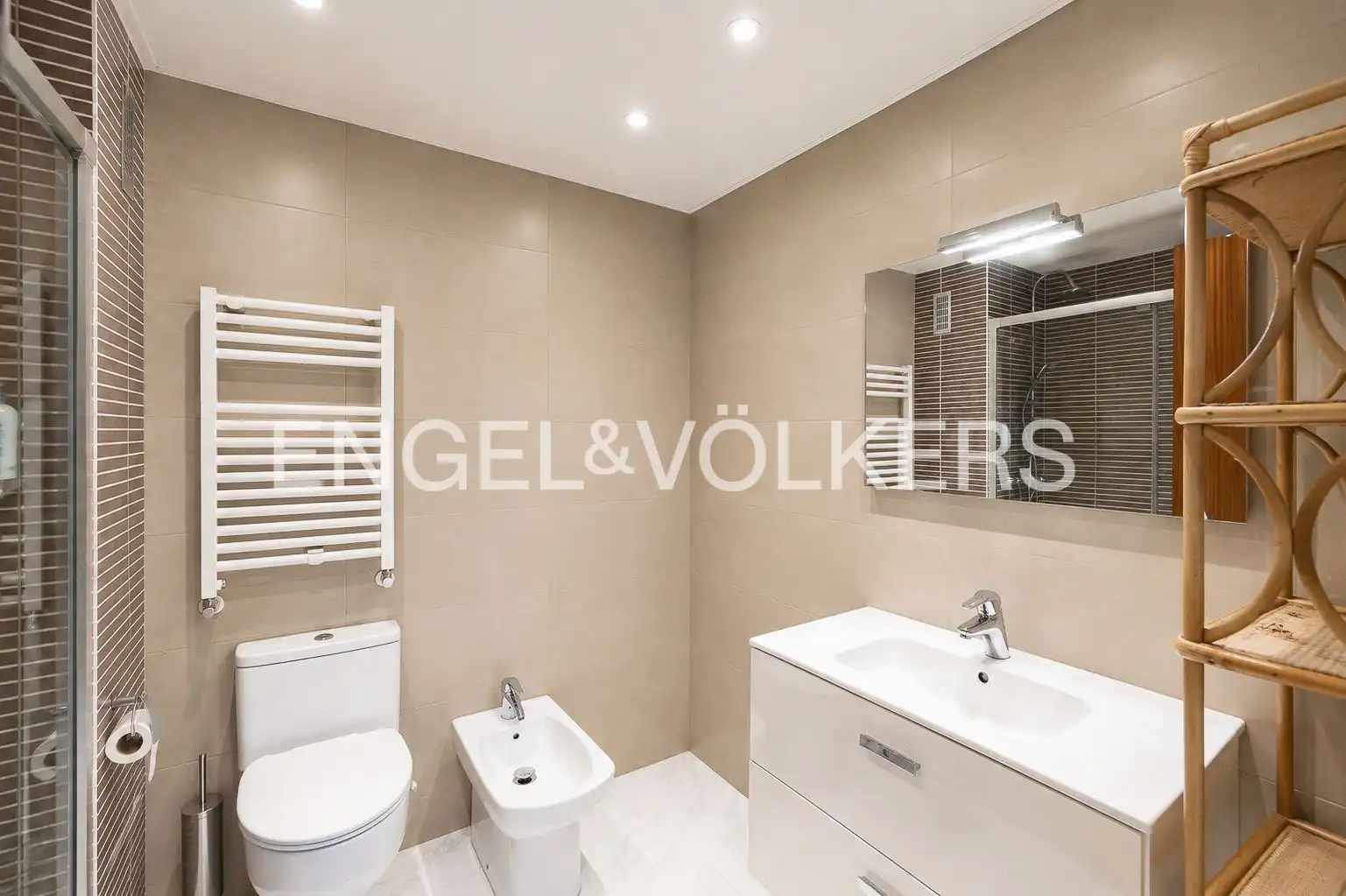 Baño de Piso en venta en Canet de Mar con Calefacción y Terraza