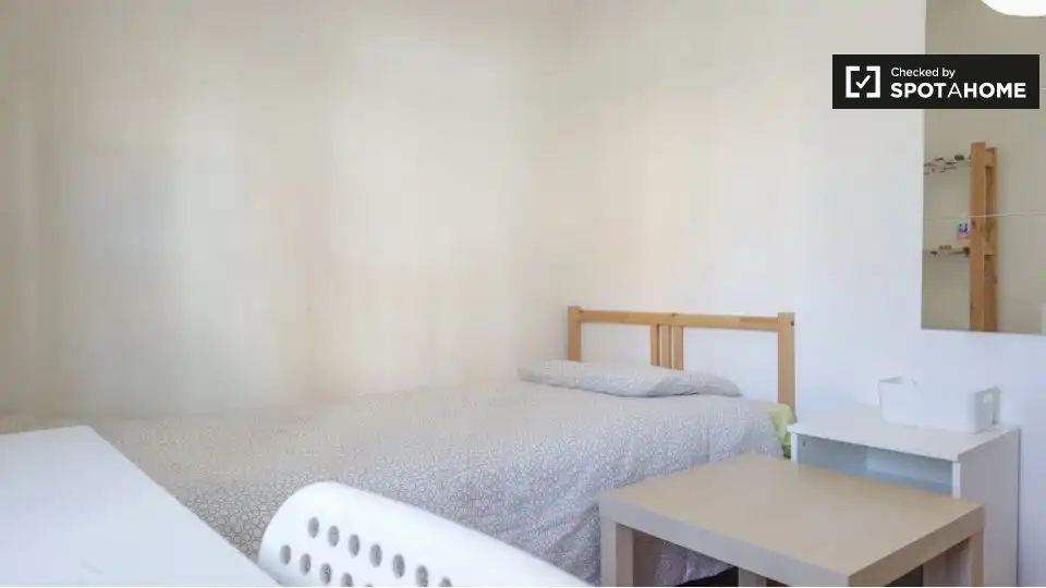 Room in Ambroz