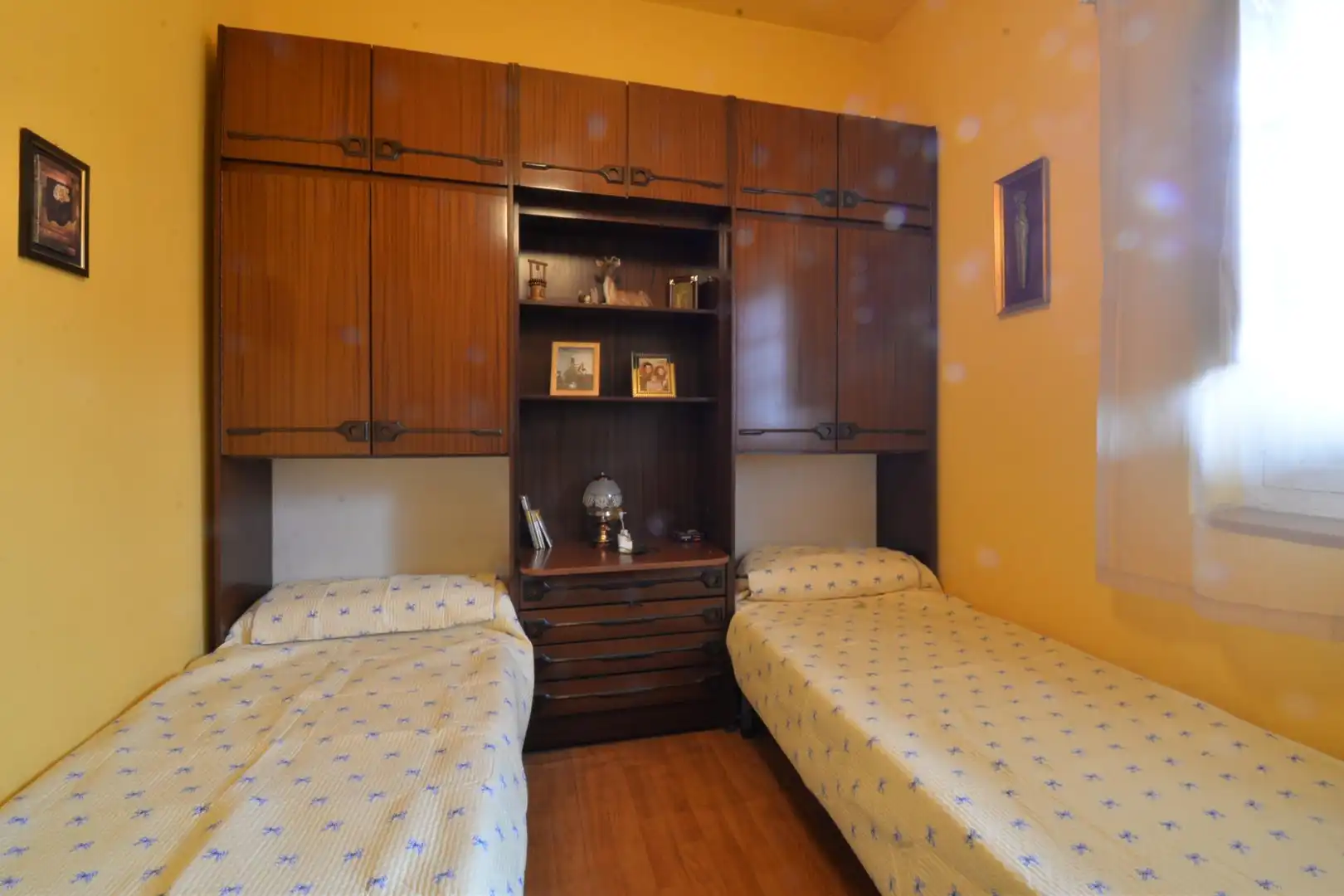 Habitación de Piso en venta en Oviedo  con Calefacción