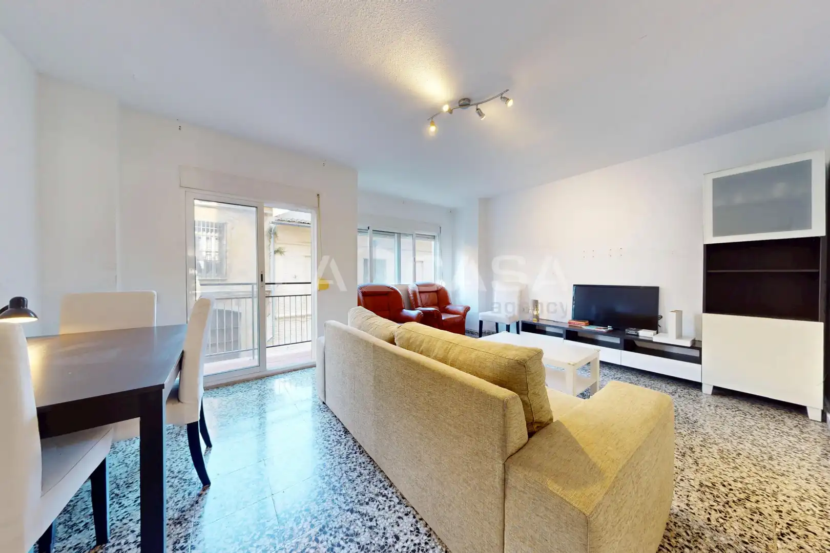 Appartamento con terrazza in vendita a Avinguda del Port