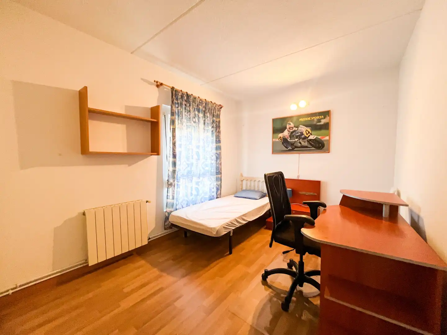 Habitación de Piso de alquiler en Cerdanyola del Vallès con Aire acondicionado, Calefacción y Parquet