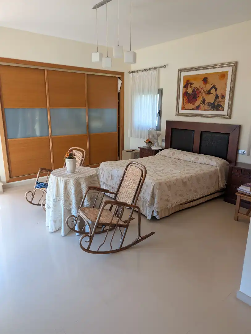 Habitación de Casa o chalet en venta en Castellón de la Plana / Castelló de la Plana con Calefacción, Jardín privado y Terraza