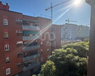 Vista exterior de Pis en venda en Sant Boi de Llobregat