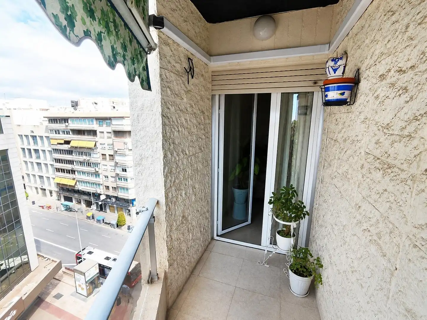 Flat for sale in Calle Calle Castellar, Ensanche - Diputación