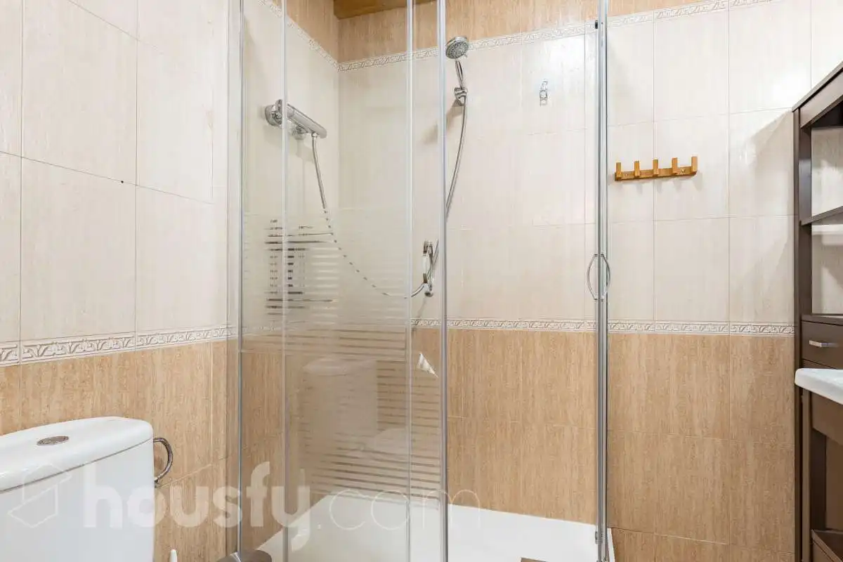 Bathroom of Flat for sale in L'Hospitalet de Llobregat