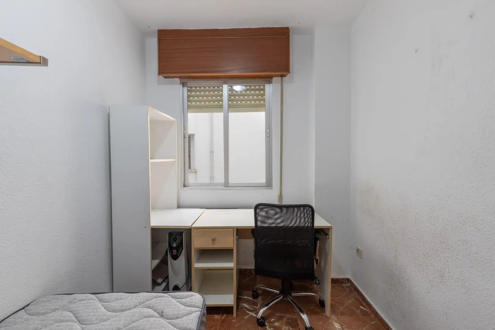 Bedroom of Flat for sale in Granada