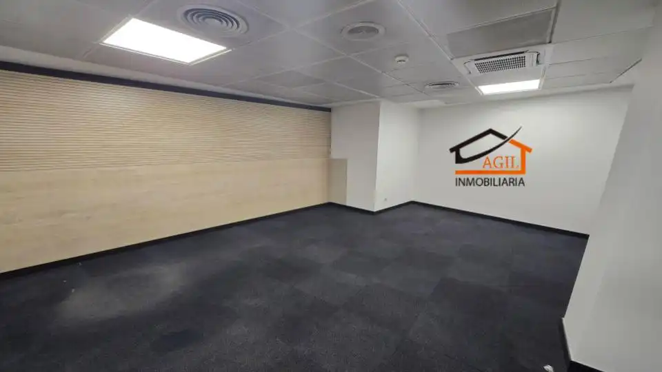 Commercial properties for rent in Leganés  with Air Conditioner, Heating and Alarm