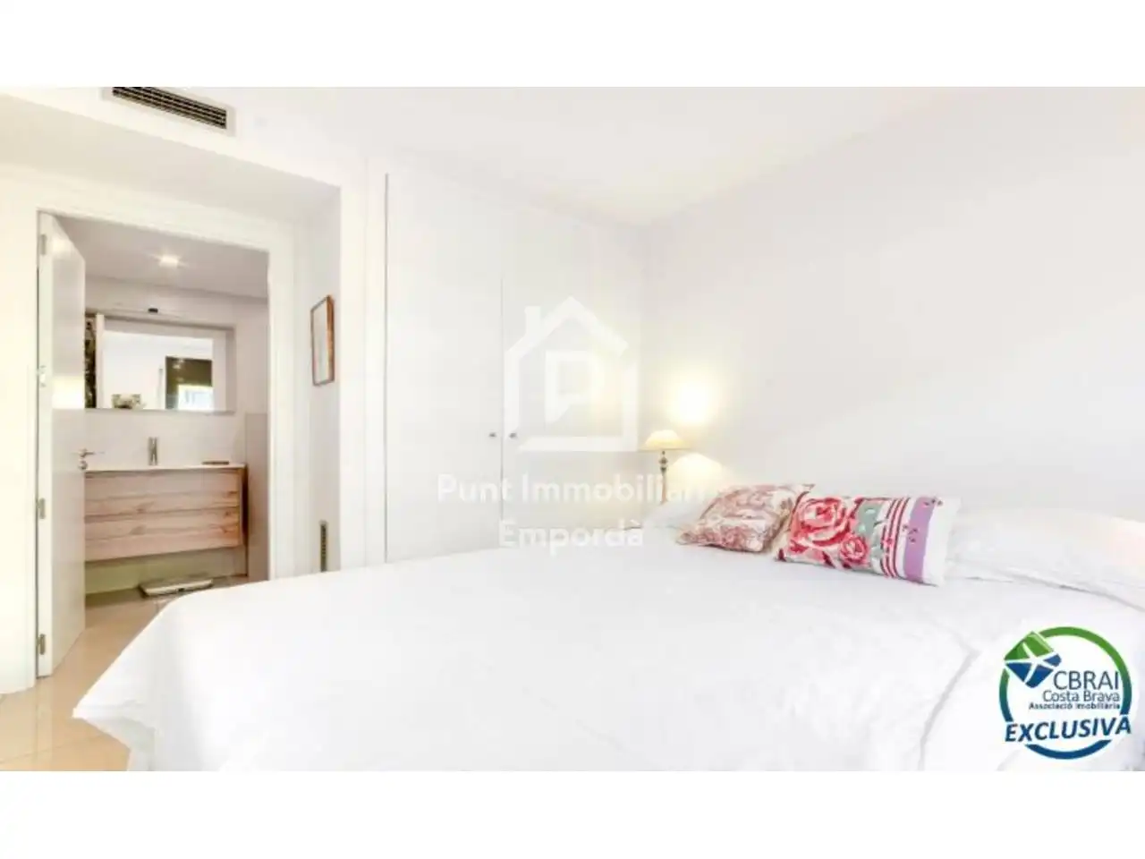 Bedroom of Houses for sale in Roses  with Air Conditioner, Heating and Terrace