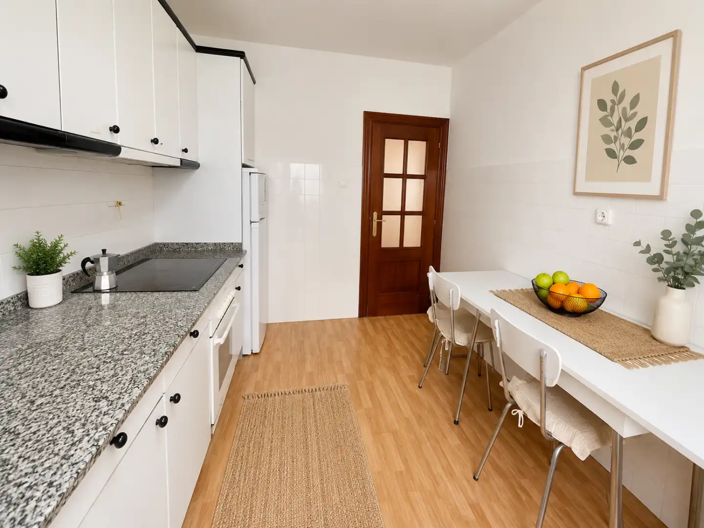 Cocina de Piso en venta en Oviedo  con Calefacción y Parquet