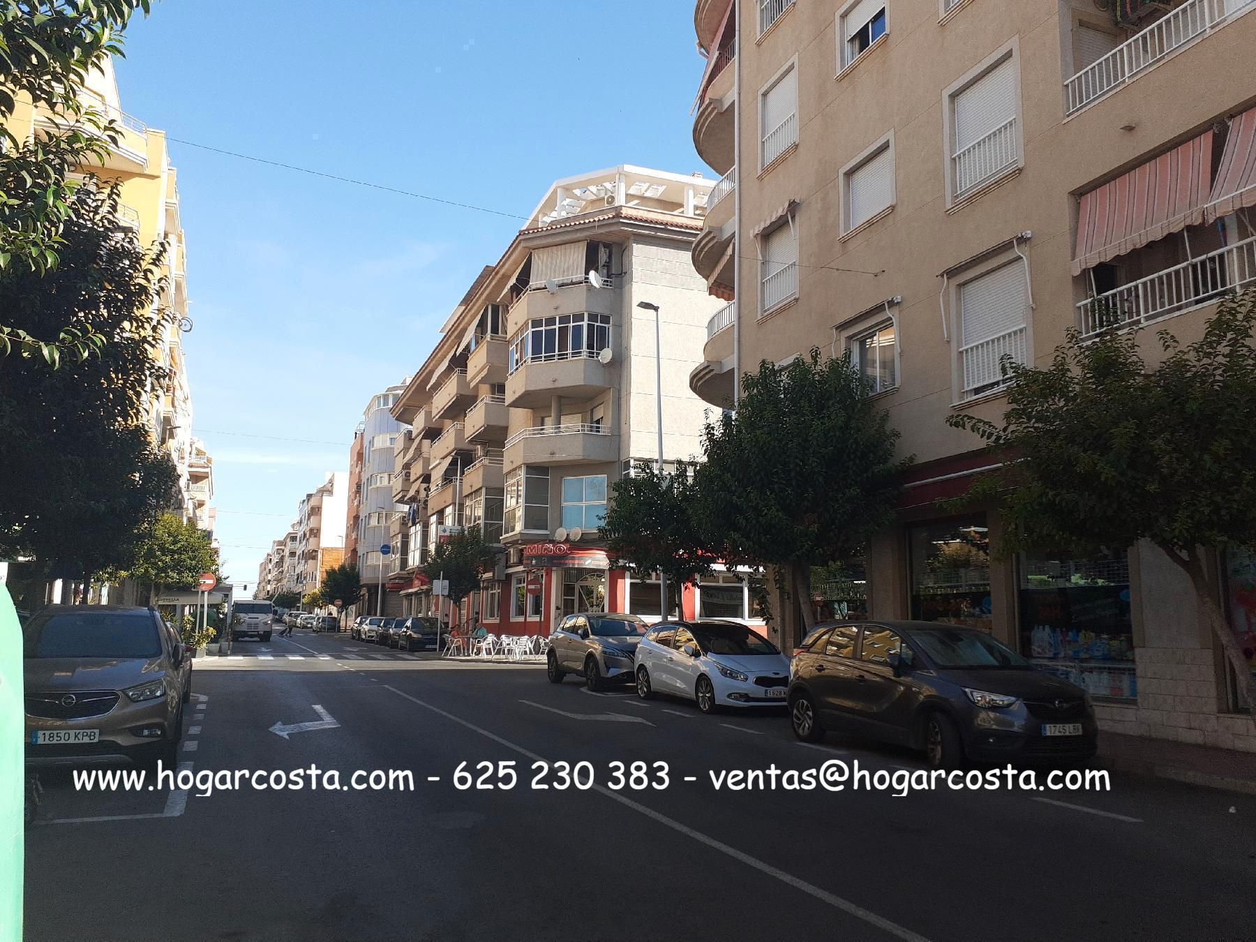 Exterior view of Single-family semi-detached for sale in Torrevieja  with Alarm