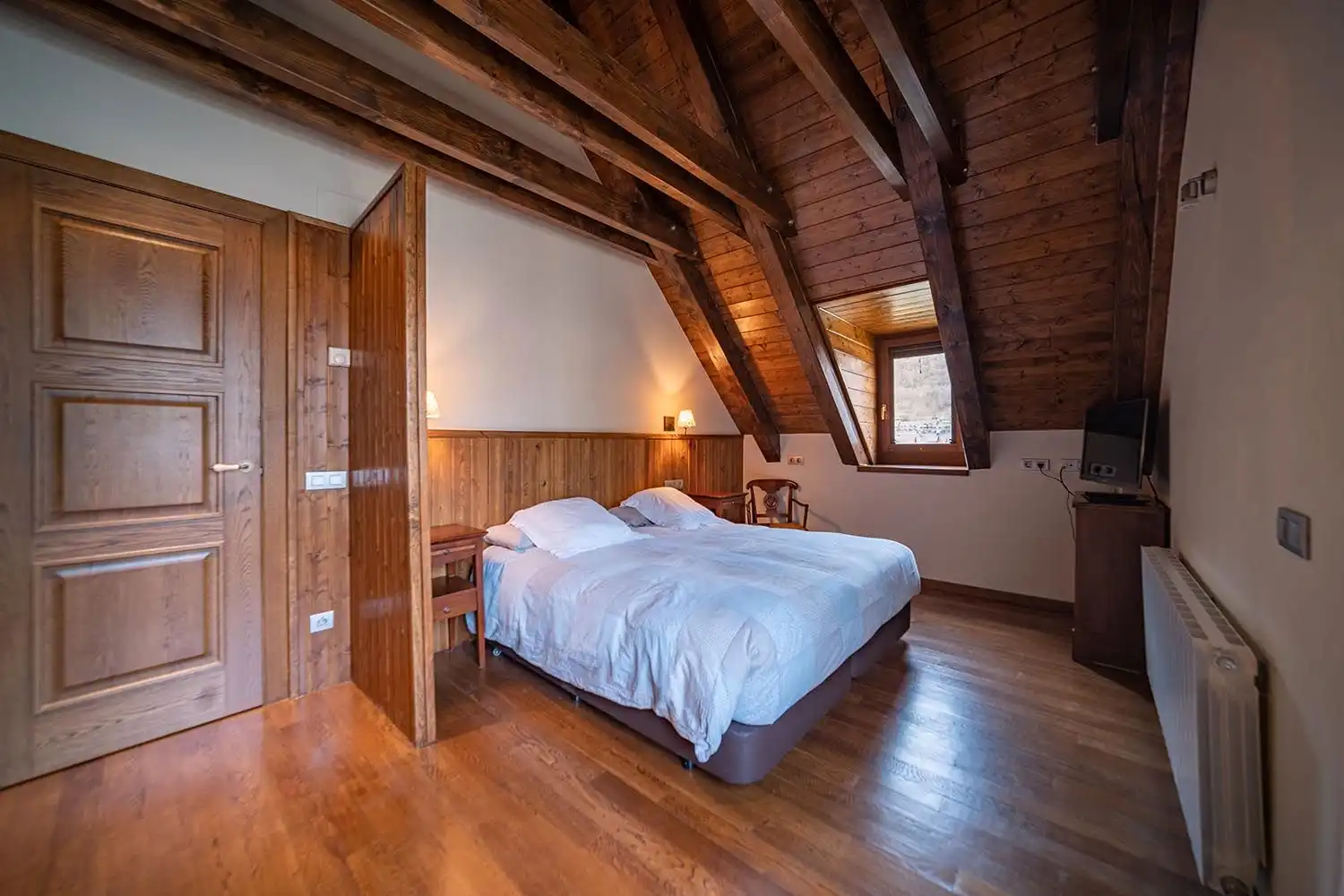 Habitación de Casa o chalet en venta en Vielha e Mijaran con Jardín privado, Parquet y Terraza