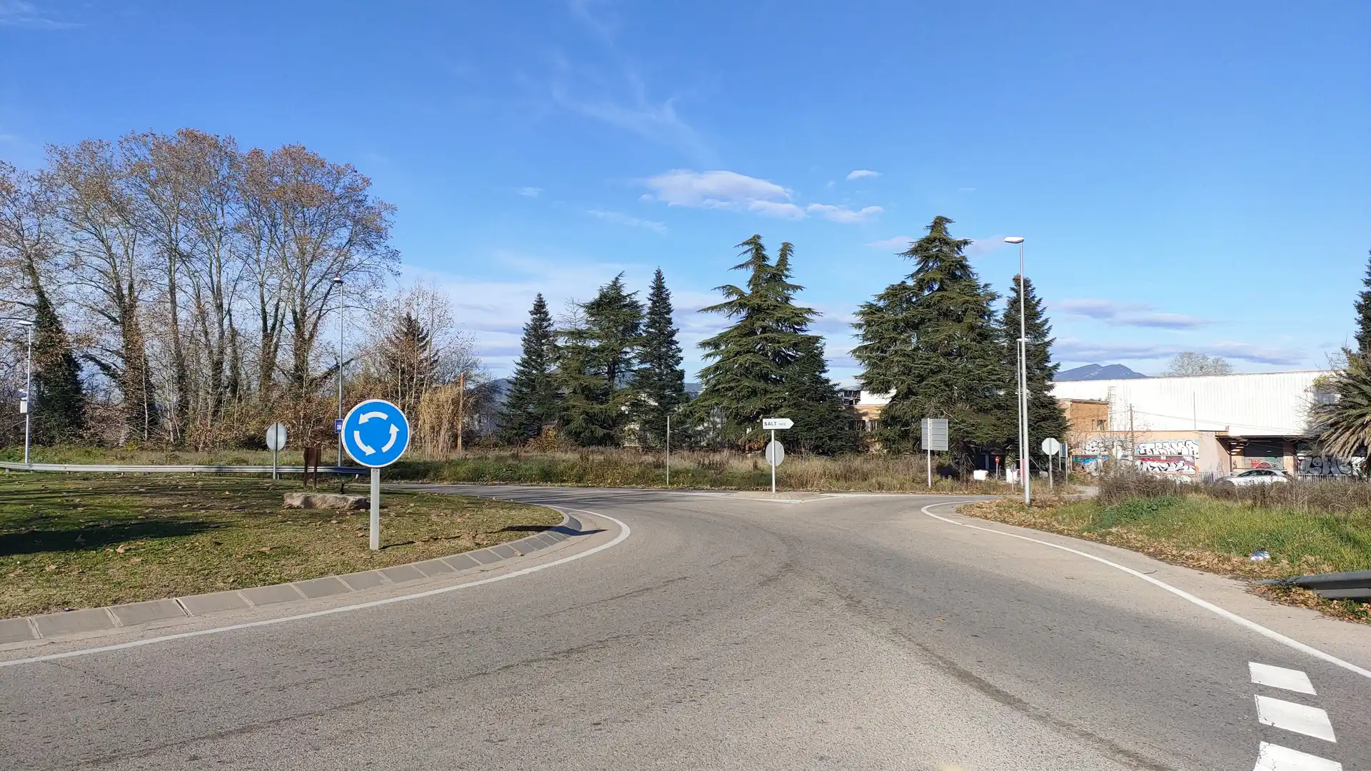 Fabrikhallen zur Miete in Bescanó