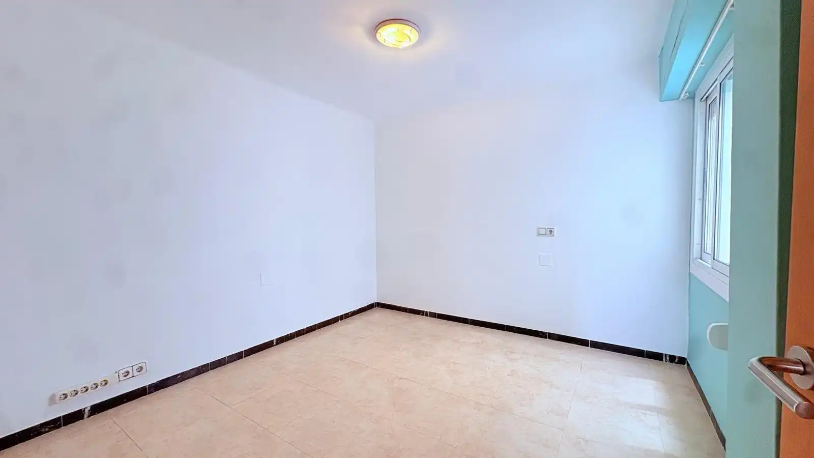 Piso en venta en Castellar del Vallès con Calefacción y Terraza