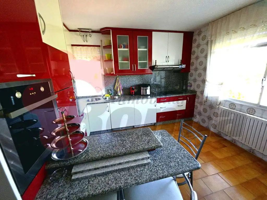 Kitchen of Houses for sale in Lugo  with Terrace and Furnished