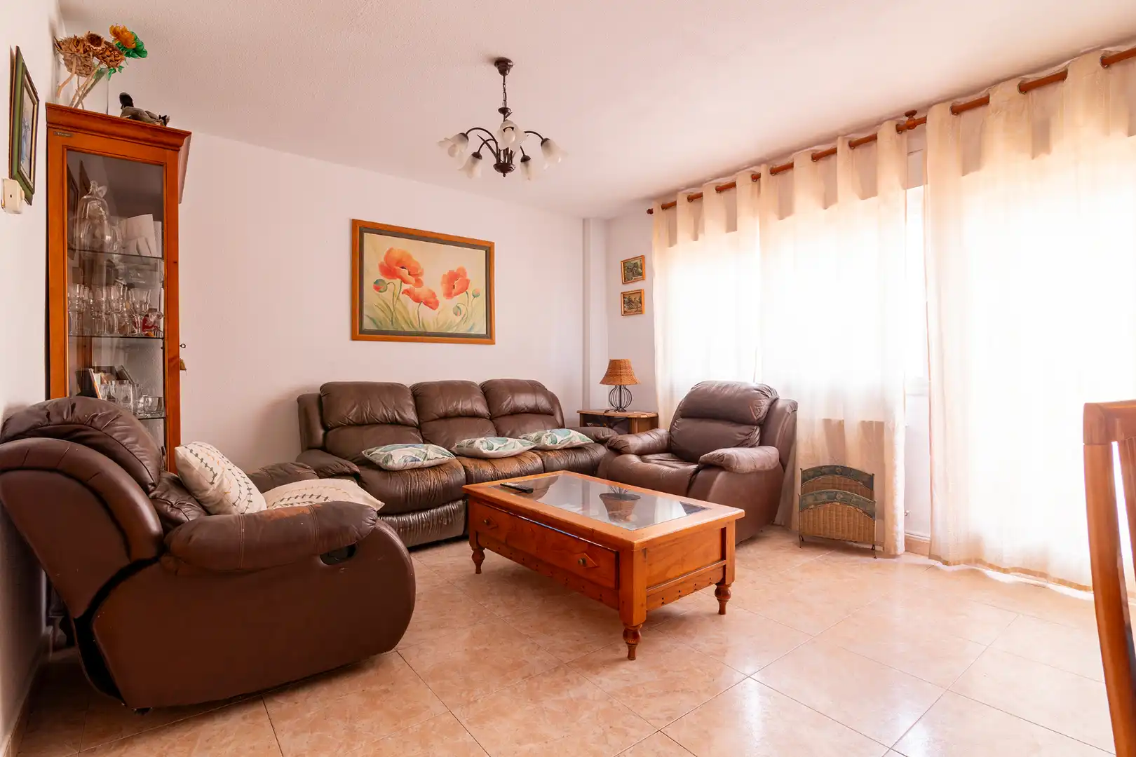 Sala d'estar de Casa adosada en venda en Móstoles amb Aire condicionat, Calefacció i Jardí privat