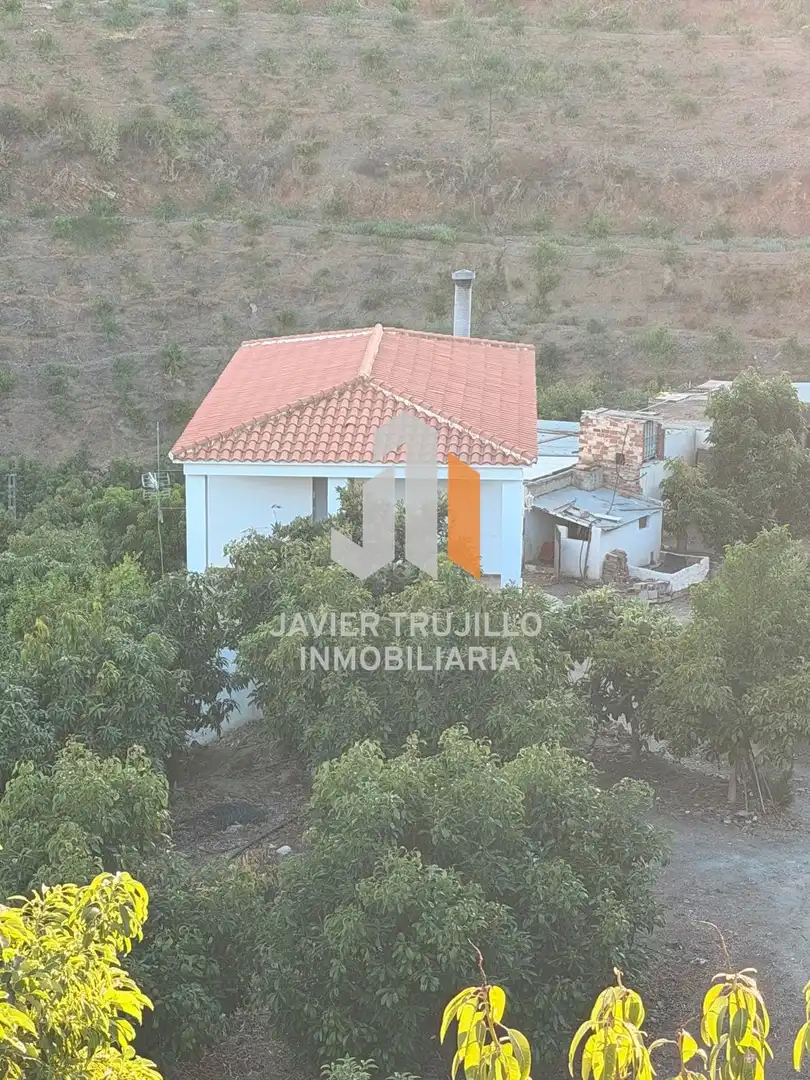 Country house for sale in Vélez-Málaga ciudad