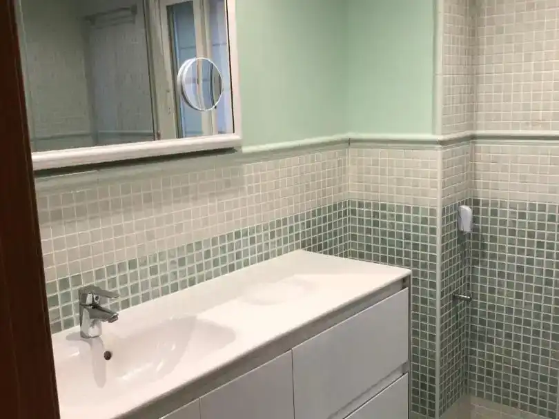 Bany de Pis en venda en Paracuellos de Jarama amb Piscina