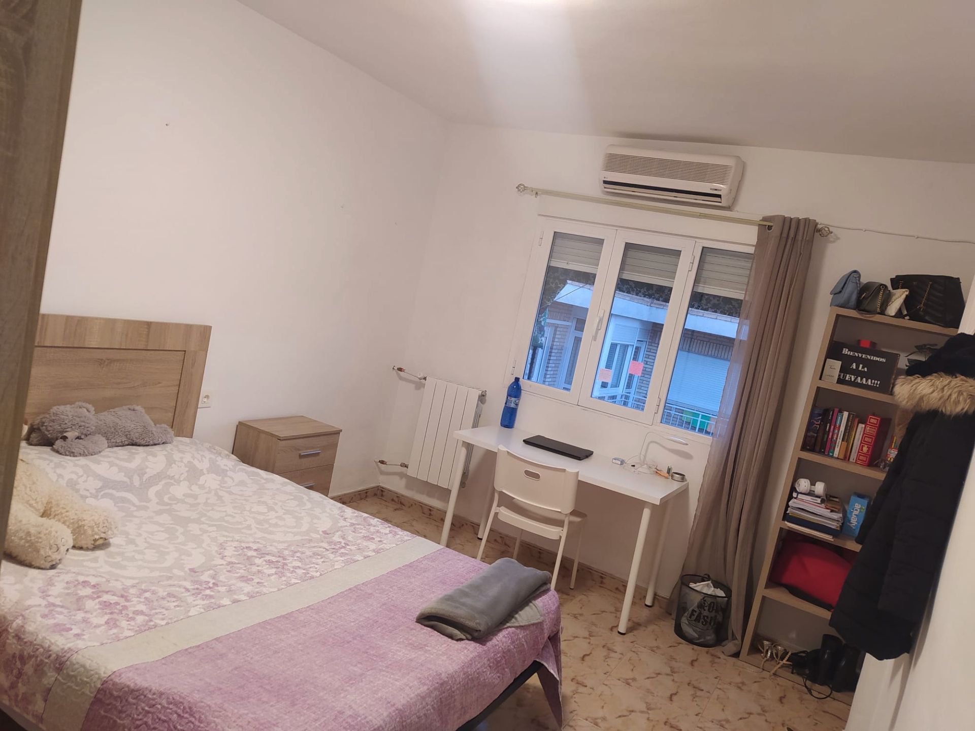 Bedroom of Flat for share in  Granada Capital  with Heating, Furnished and Oven