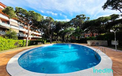 Swimming pool of Flat for sale in Gavà  with Air Conditioner, Heating and Terrace