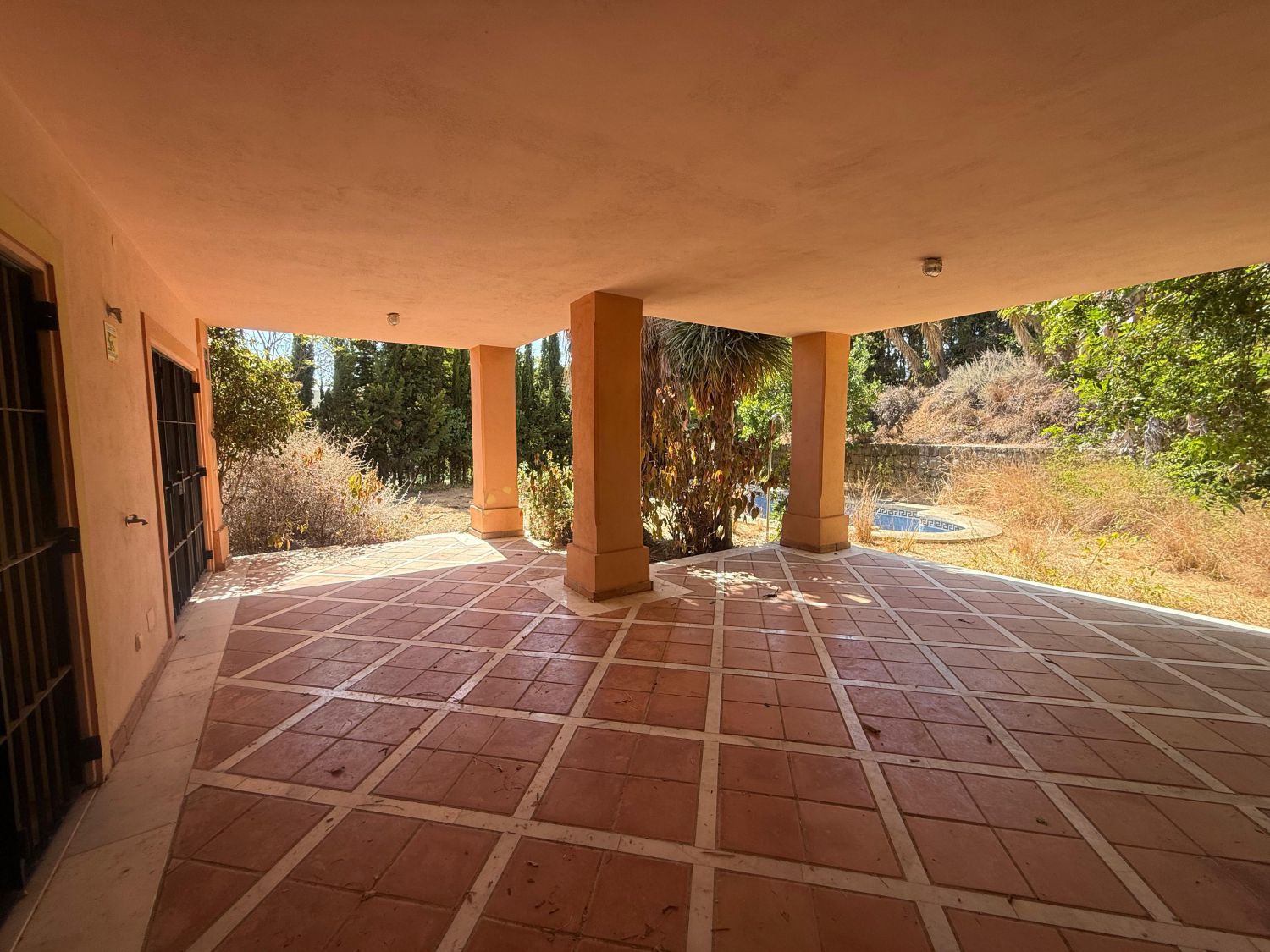 Terrassa de Casa o xalet en venda en Marbella amb Calefacció, Jardí privat i Terrassa