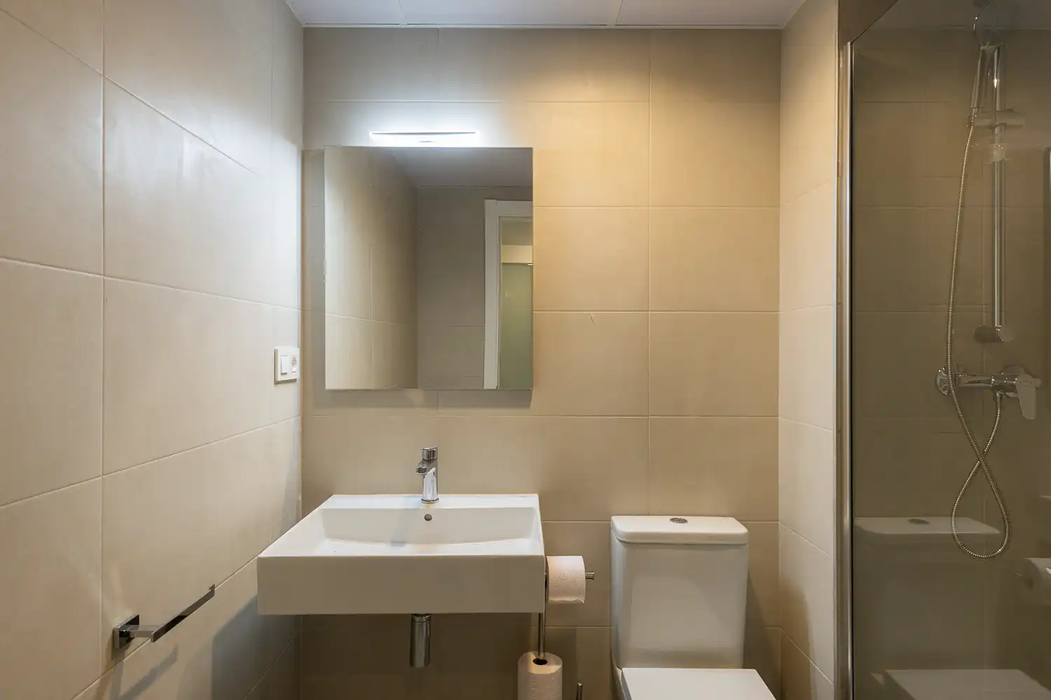 Baño de Piso de alquiler en Dénia con Aire acondicionado, Calefacción y Trastero