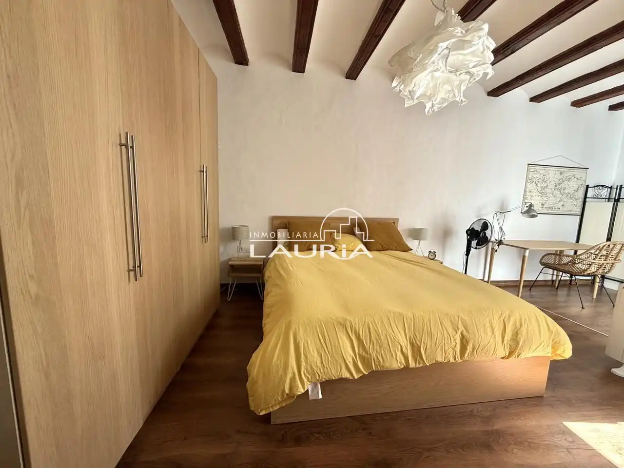 Schlafzimmer von Wohnungen zur Miete in Valencia mit Klimaanlage, Terrasse und Möbliert