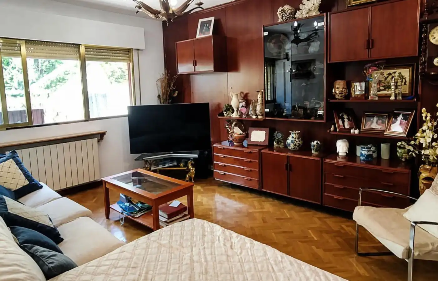 Sala d'estar de Casa adosada en venda en Daganzo de Arriba amb Aire condicionat, Jardí privat i Terrassa