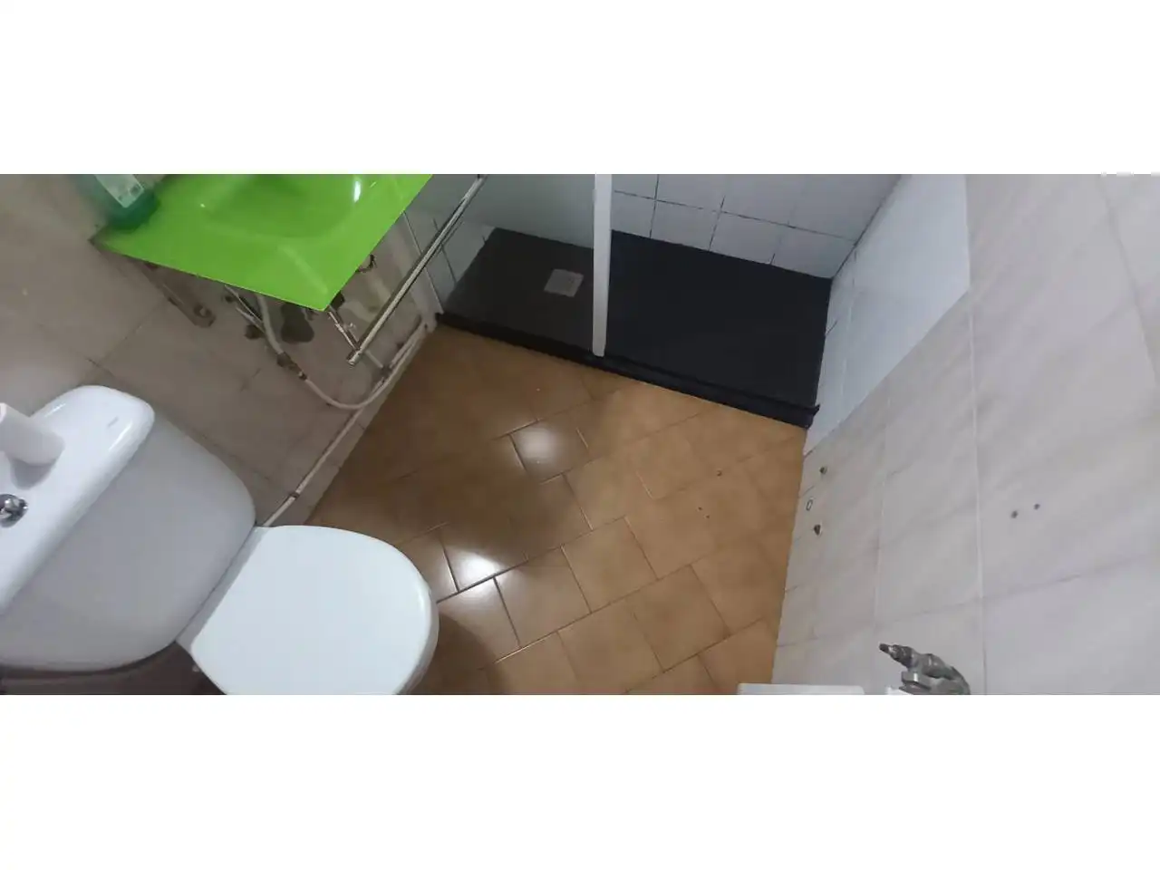 Baño de Piso en venta en Hostal